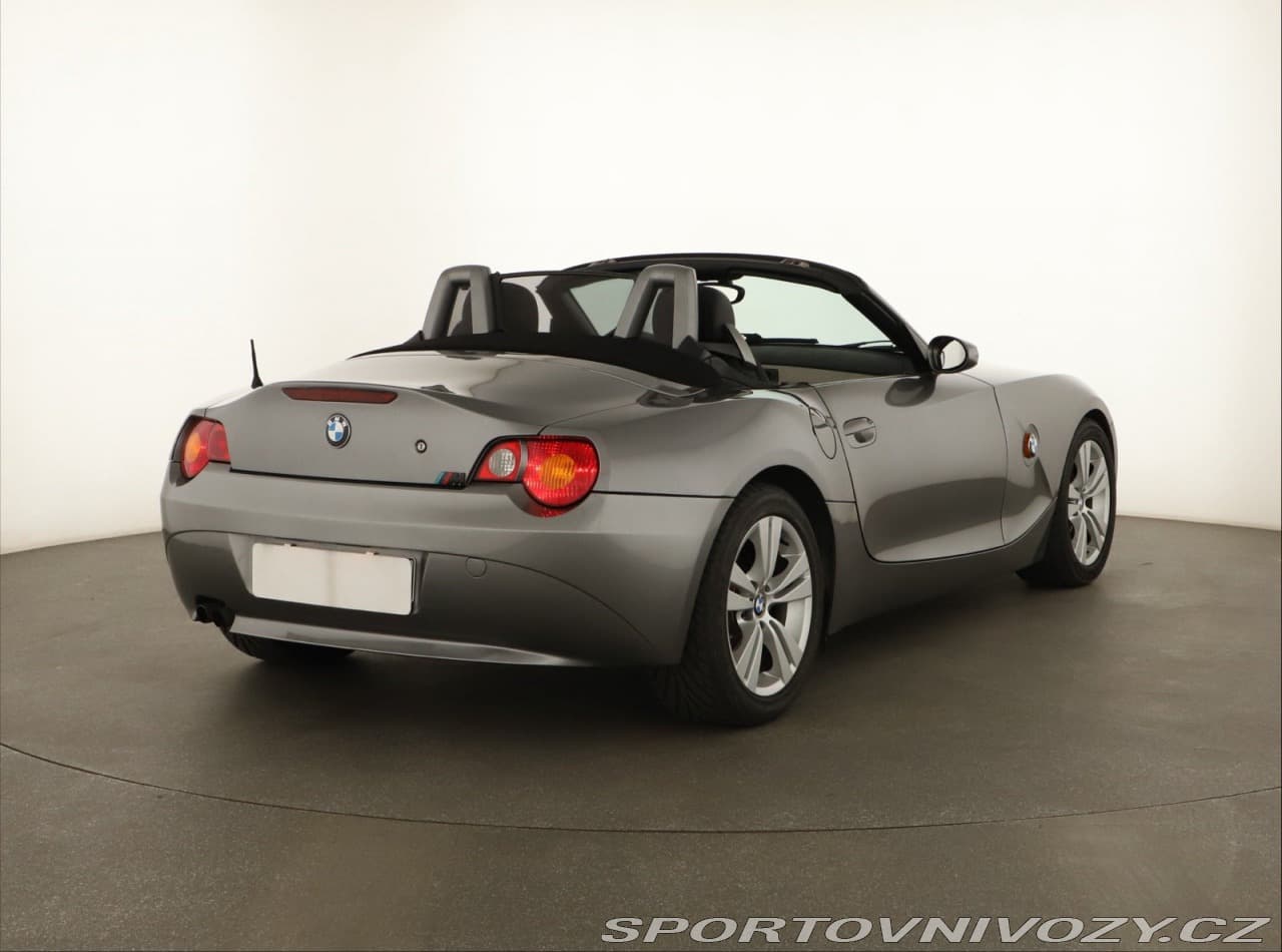 2004 BMW Z4 - 5