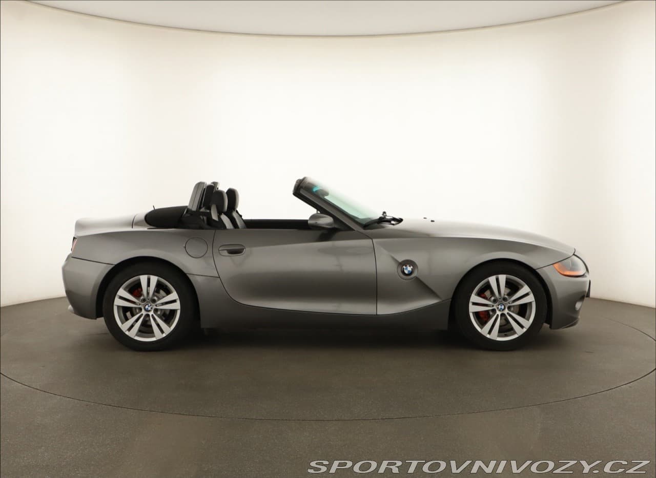 2004 BMW Z4 - 6