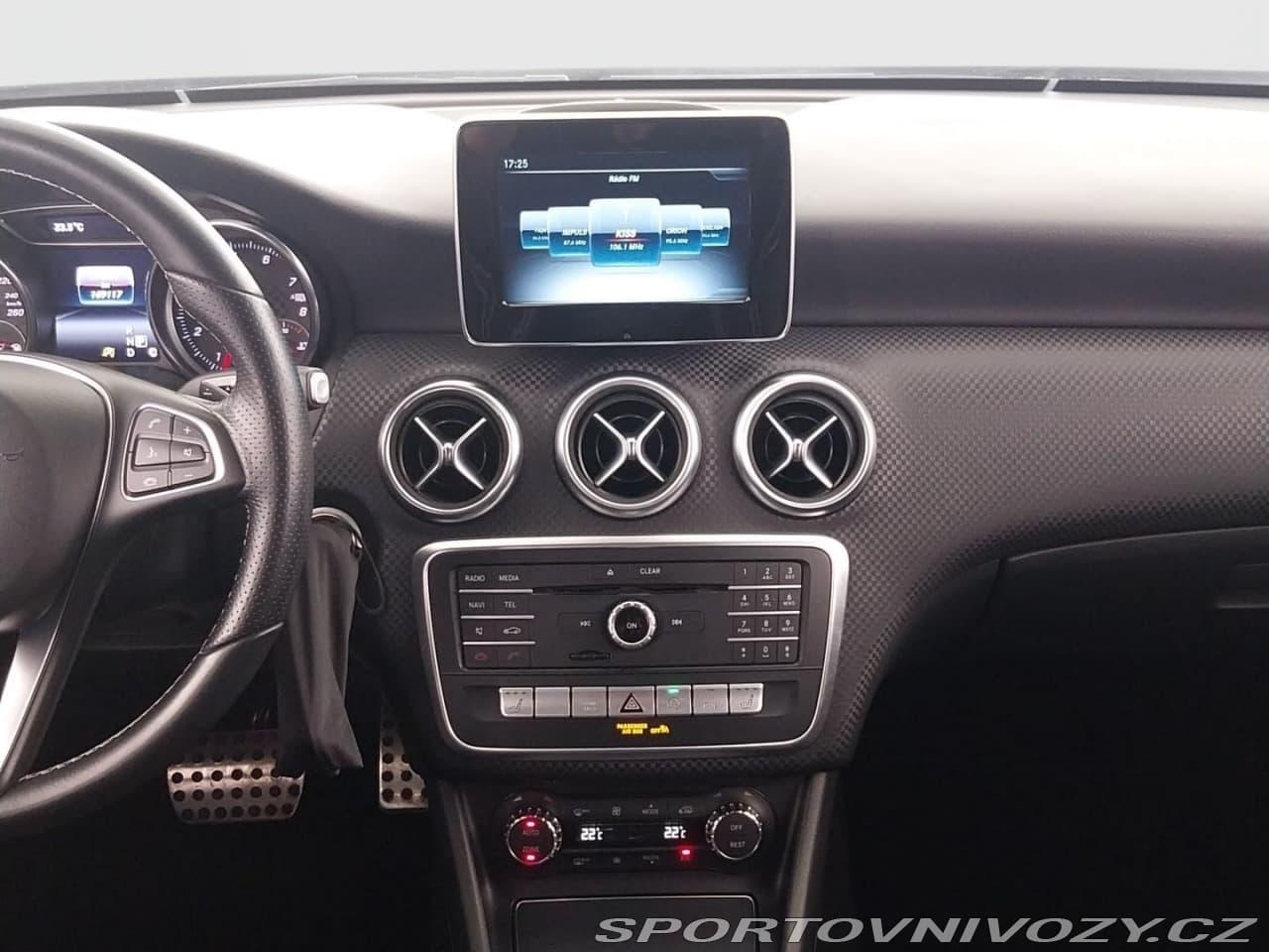 2016 Mercedes-Benz A-CLASS - 12