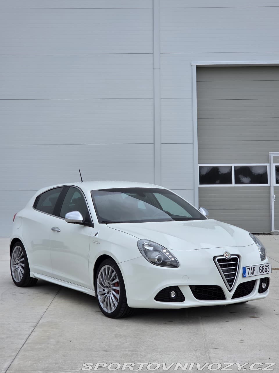 2010 Alfa Romeo GIULIETTA - 9