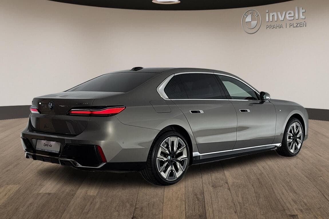 2022 BMW I7 - 3