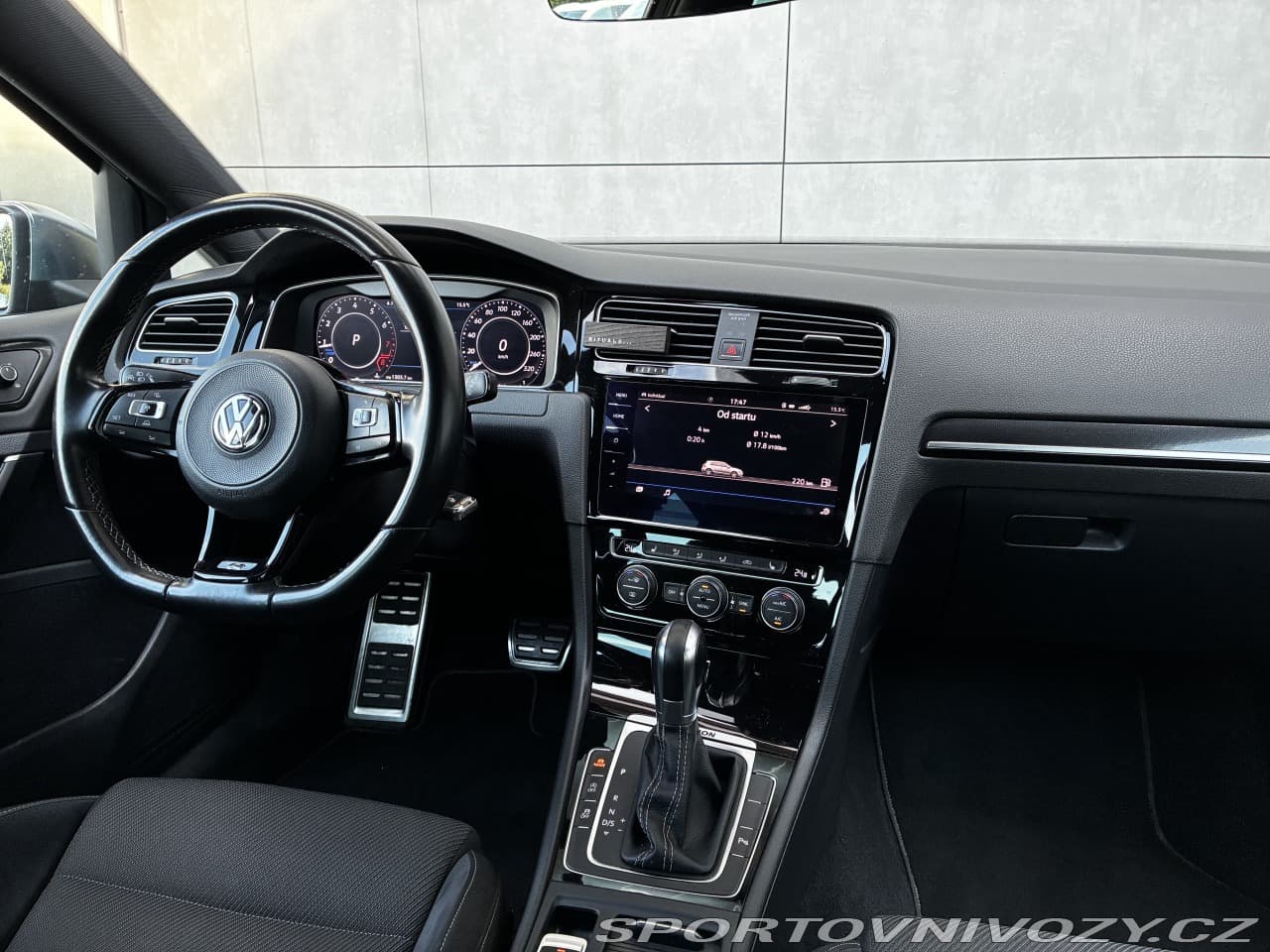 2017 Volkswagen GOLF - 11