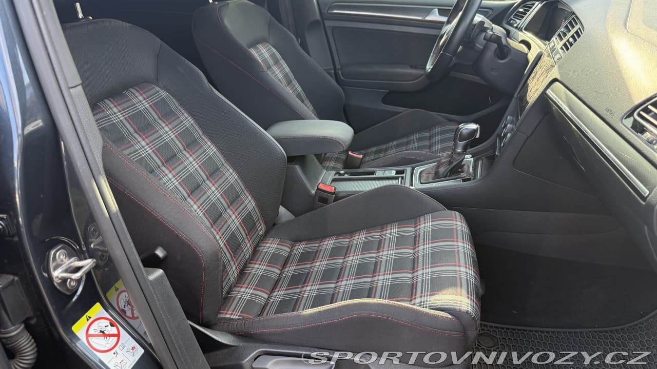 2017 Volkswagen GOLF - 6