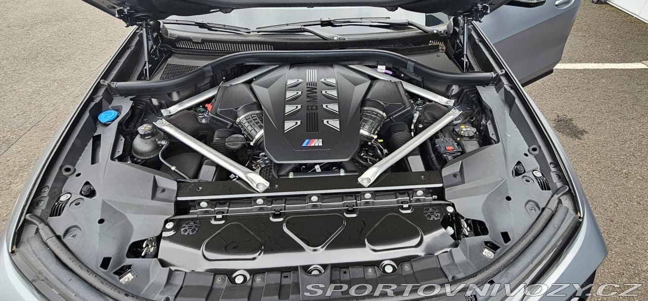 2024 BMW X7 - 15