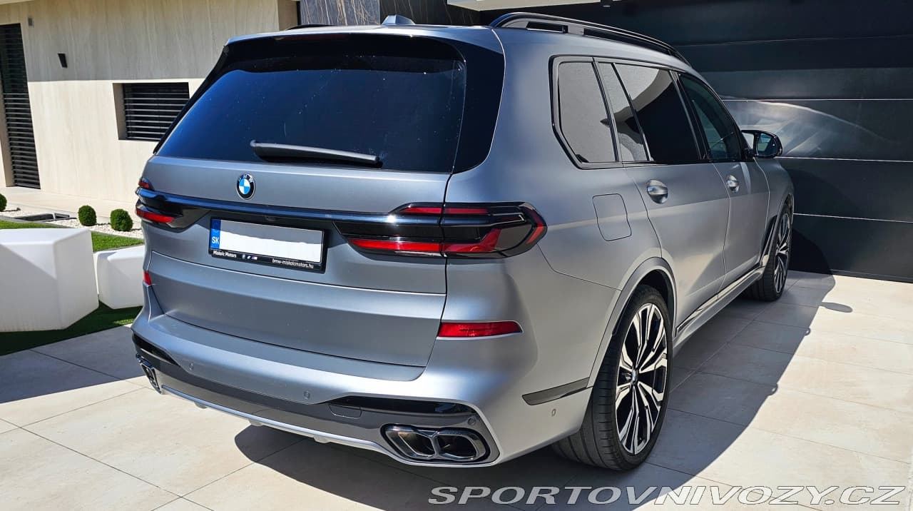 2024 BMW X7 - 7