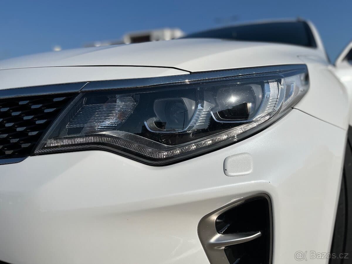 2018 Kia OPTIMA - 12
