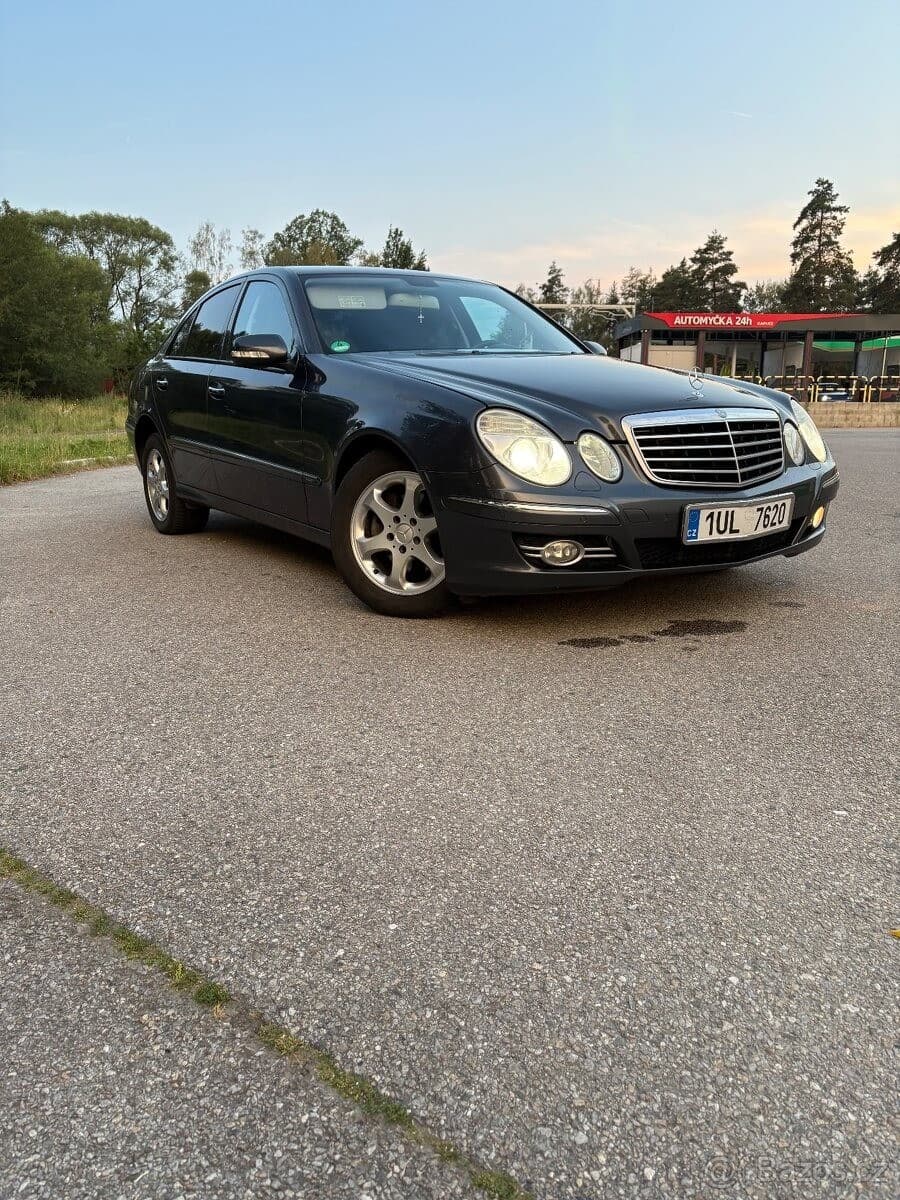 2008 Mercedes-Benz E-CLASS - 3