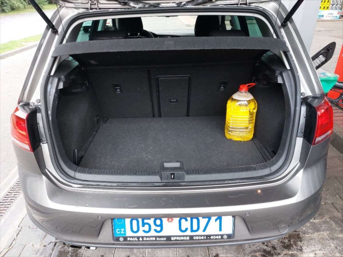 Volkswagen GOLF - 5