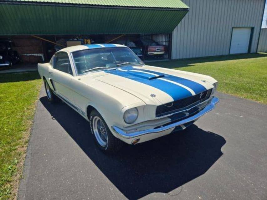 1966 Ford MUSTANG - 2