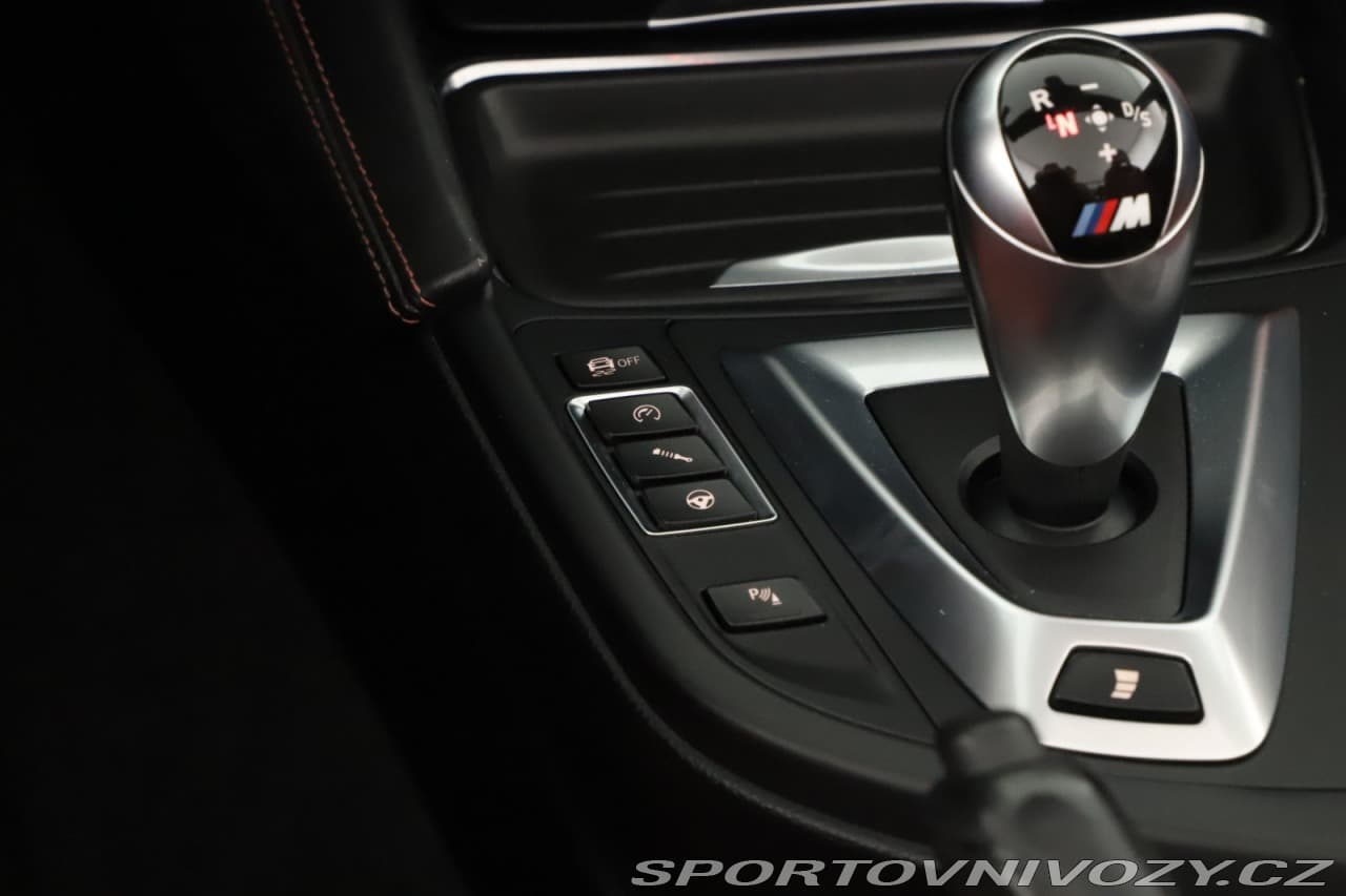 2015 BMW M4 - 16