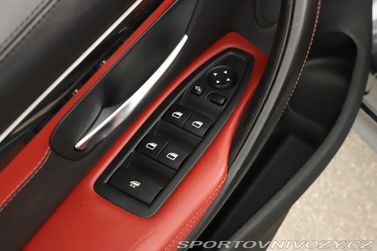2015 BMW M4 - 19