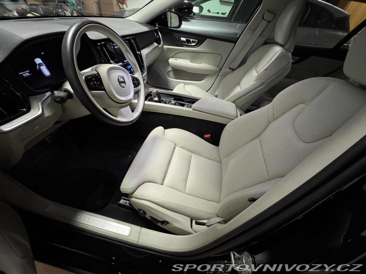 2024 Volvo V60 - 18