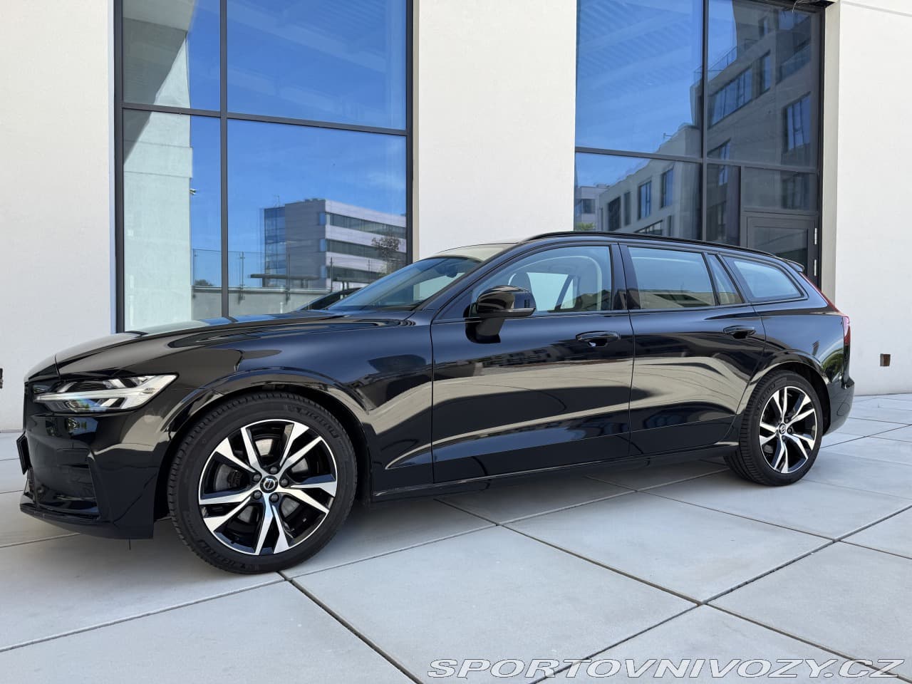 2024 Volvo V60 - 3