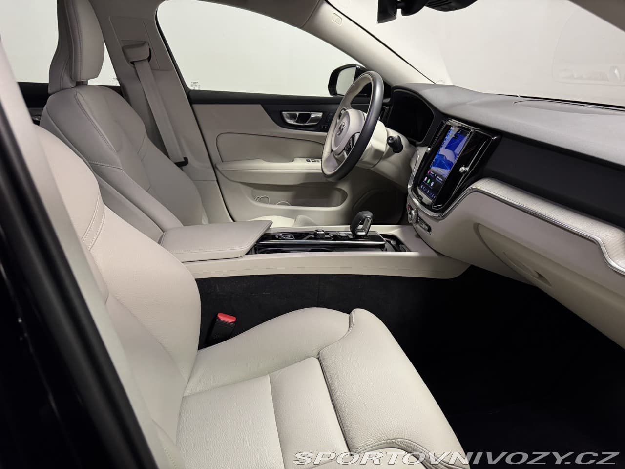 2024 Volvo V60 - 8