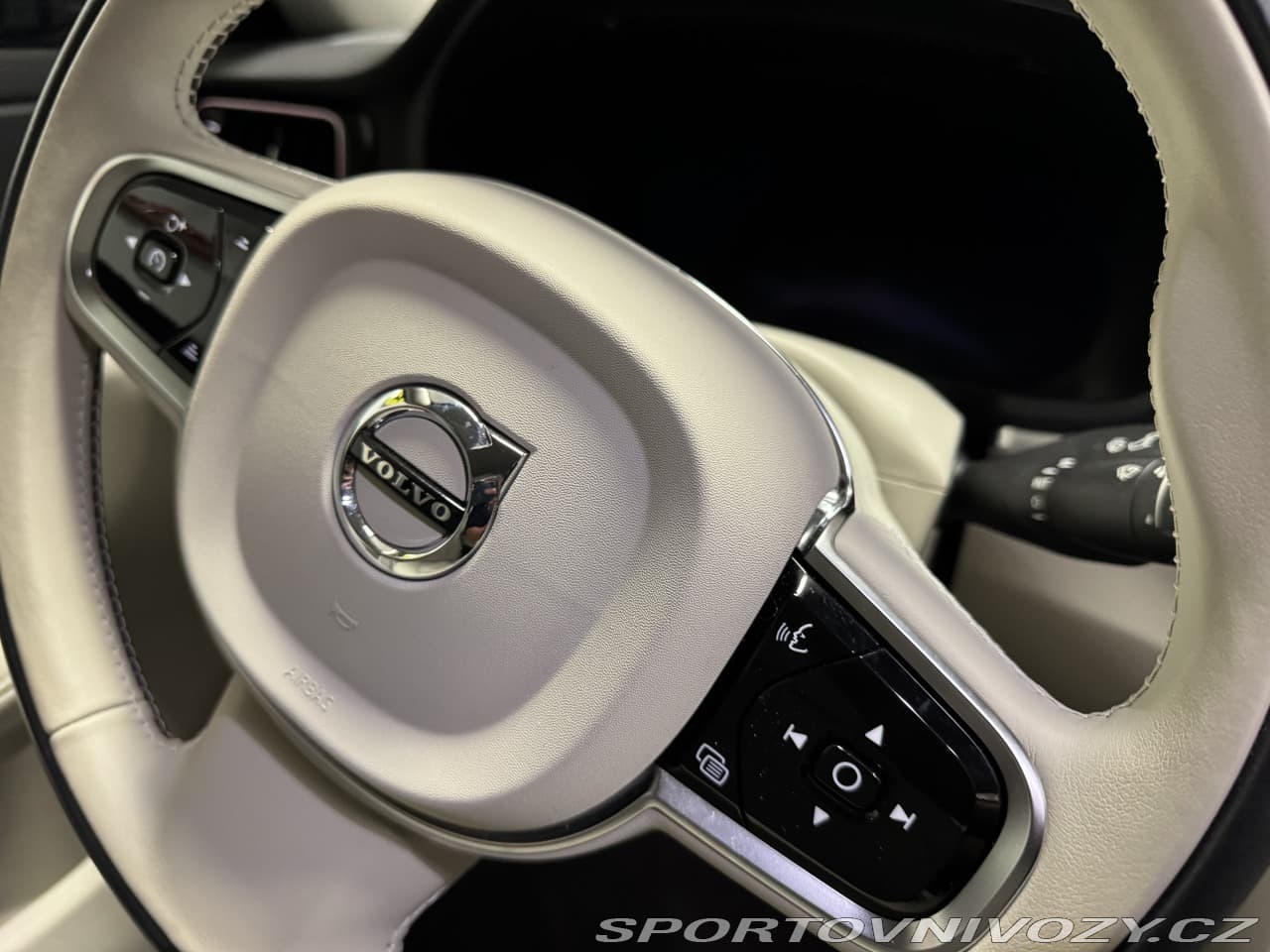 2024 Volvo V60 - 9