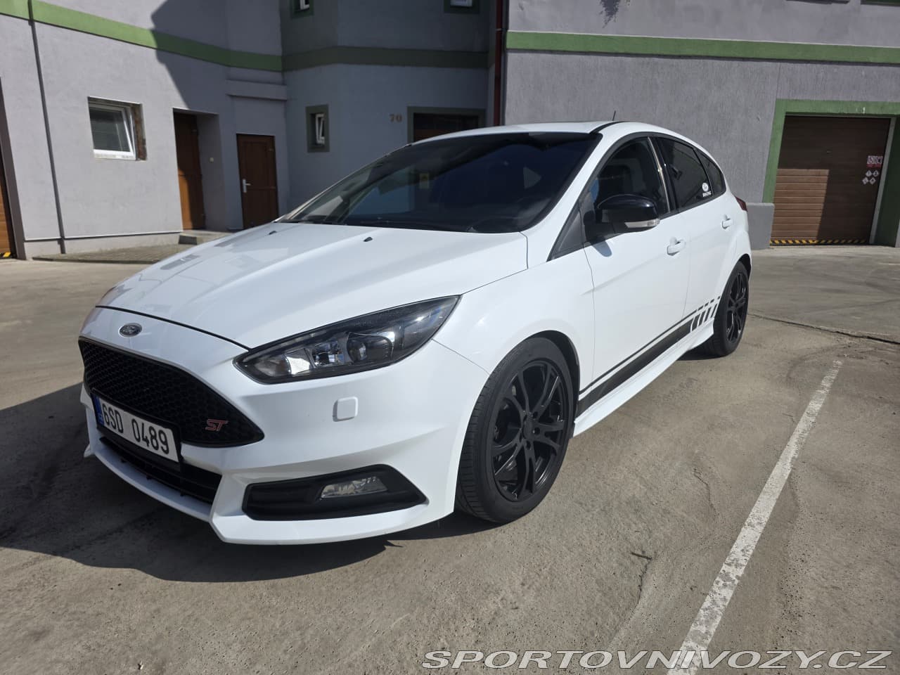 2015 Ford FOCUS - 12