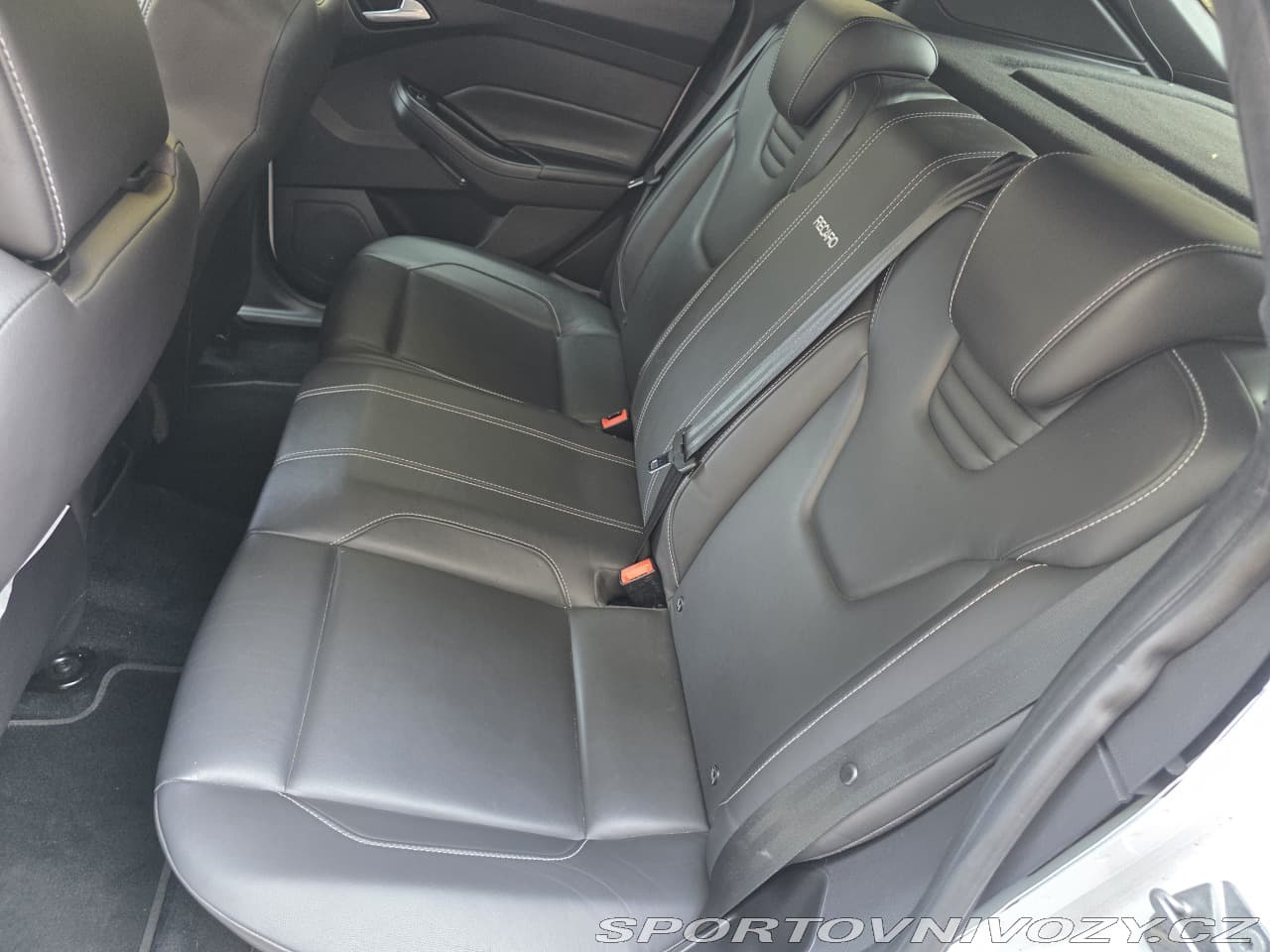 2015 Ford FOCUS - 3