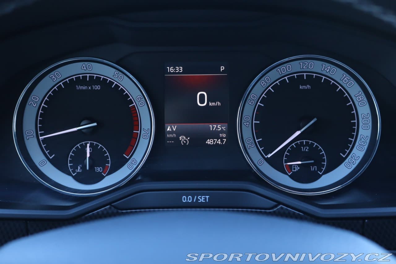 2017 Škoda SUPERB - 11