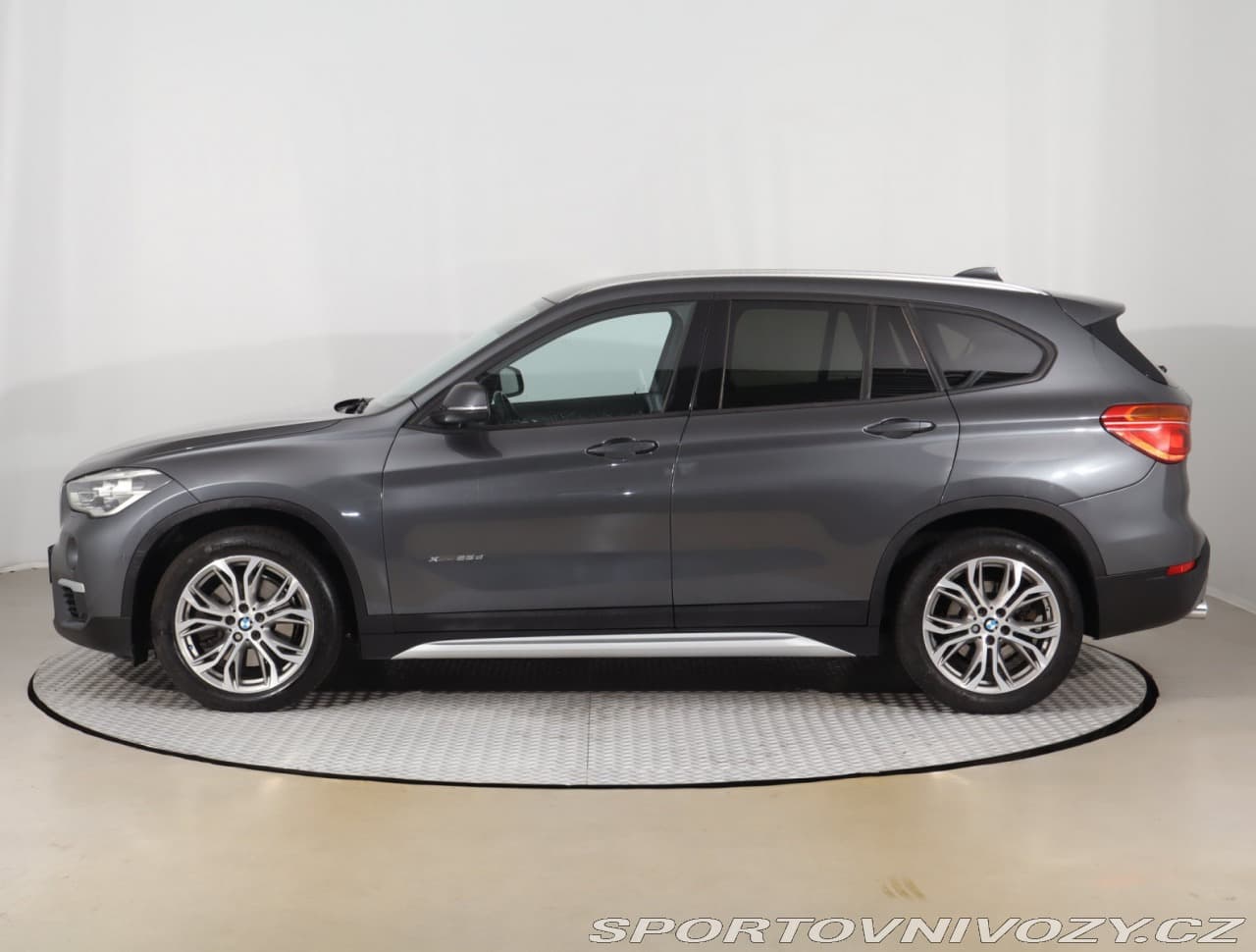 2016 BMW X1 - 3