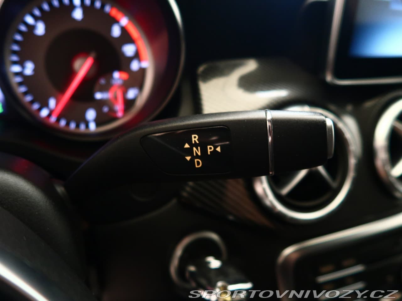 2015 Mercedes-Benz CLA - 13