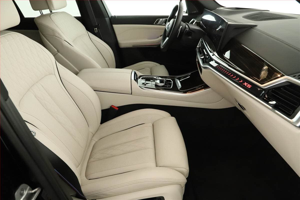 2024 BMW X5 - 7