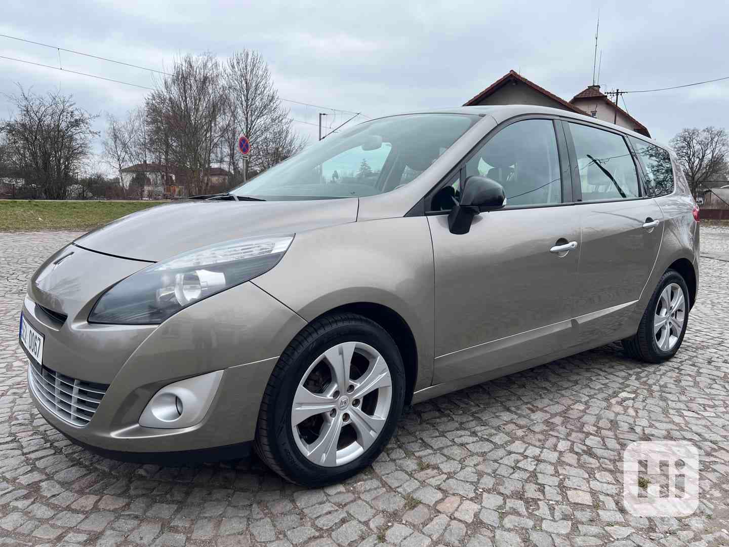 2012 Renault SCENIC