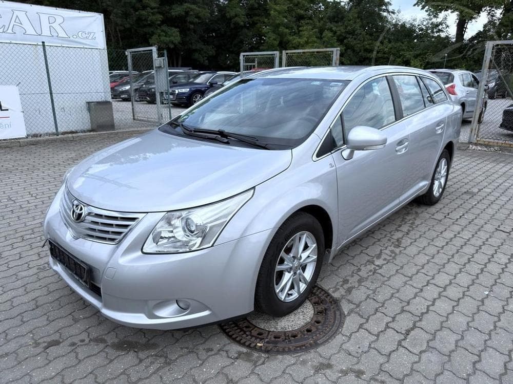 2010 Toyota AVENSIS