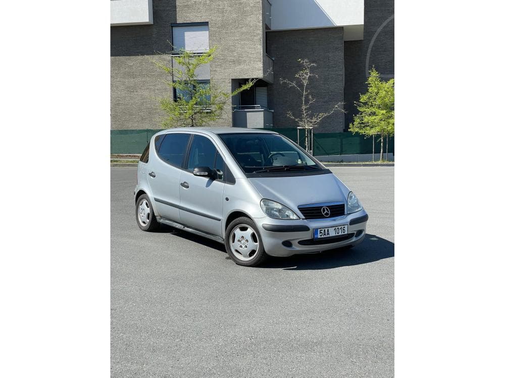 2004 Mercedes-Benz PONTON