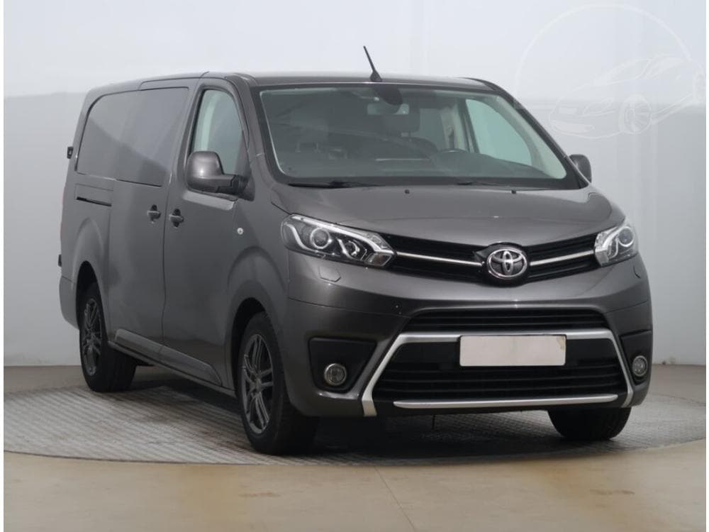 Toyota ProAce , L2, CrewCab, 6 míst