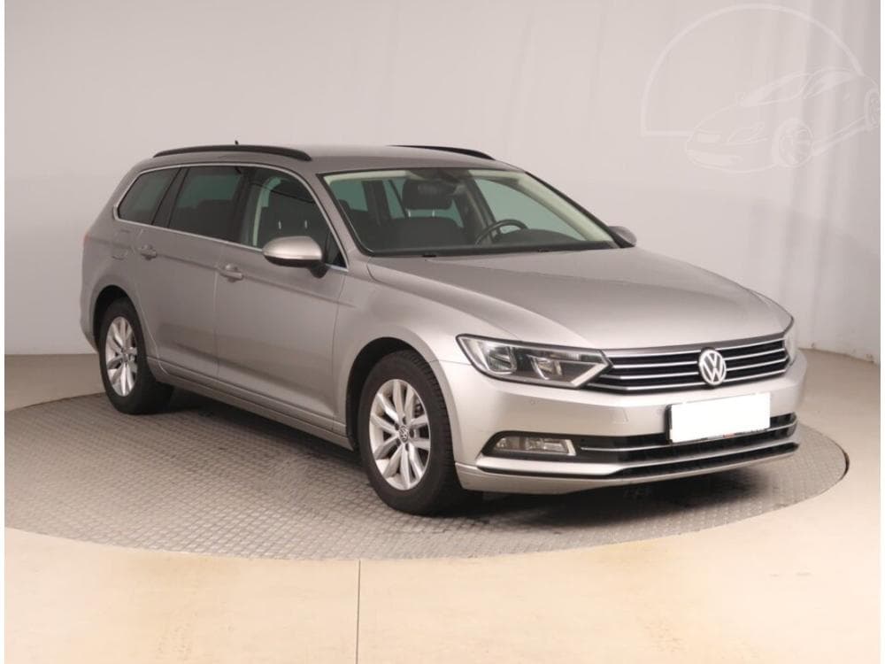 2016 Volkswagen PASSAT