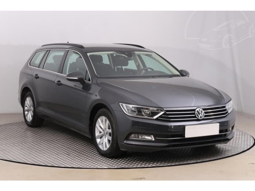 2018 Volkswagen PASSAT