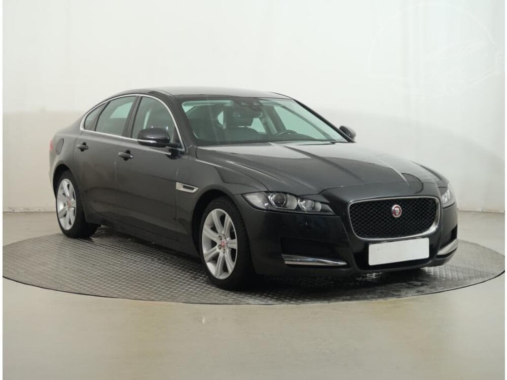 2017 Jaguar XF