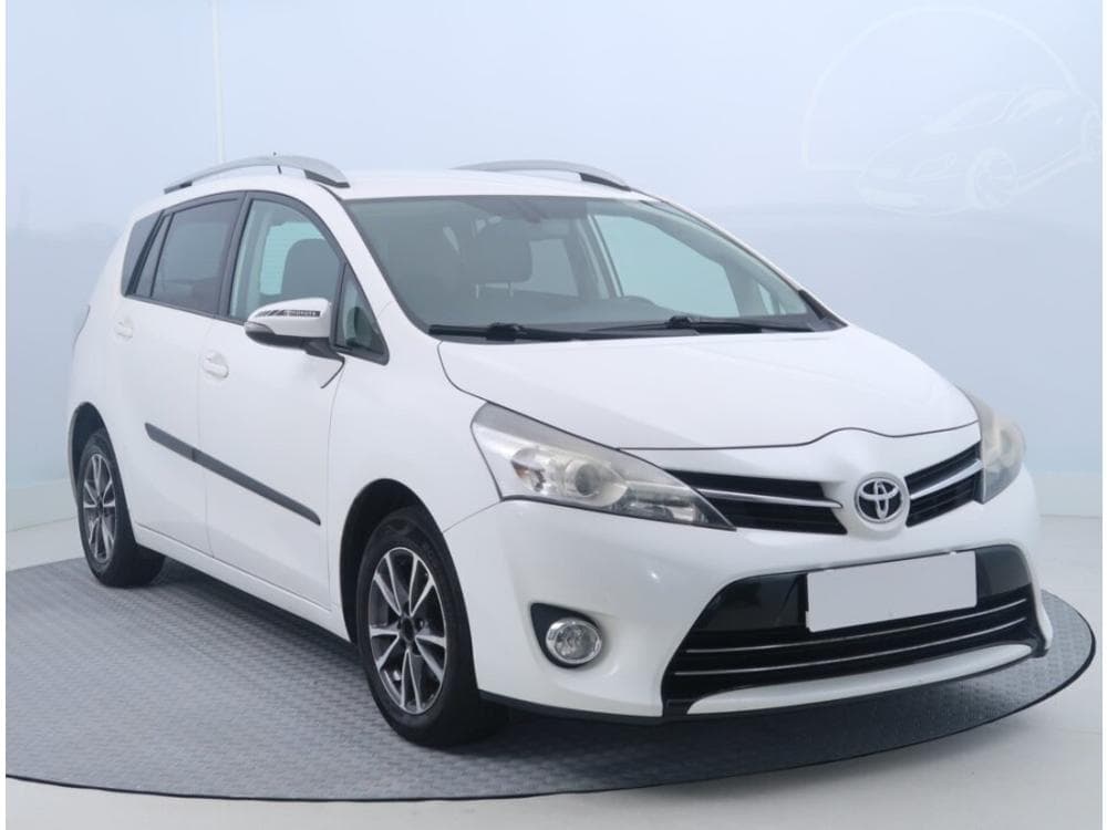 2013 Toyota VERSO