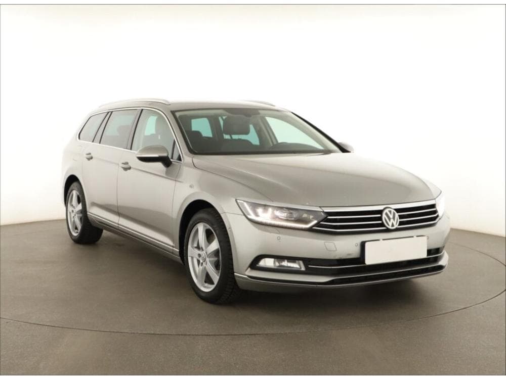 2016 Volkswagen PASSAT