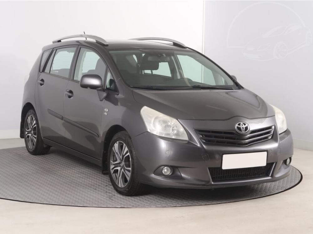 2011 Toyota VERSO