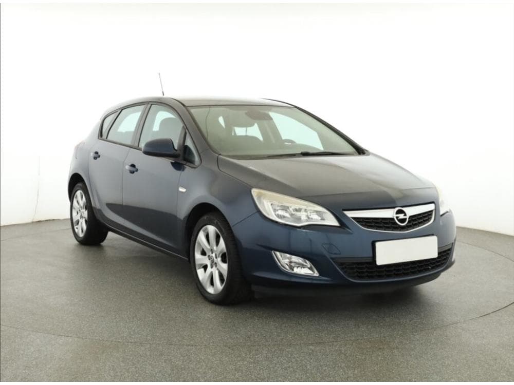 2011 Opel ASTRA