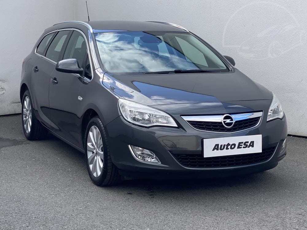 2012 Opel ASTRA