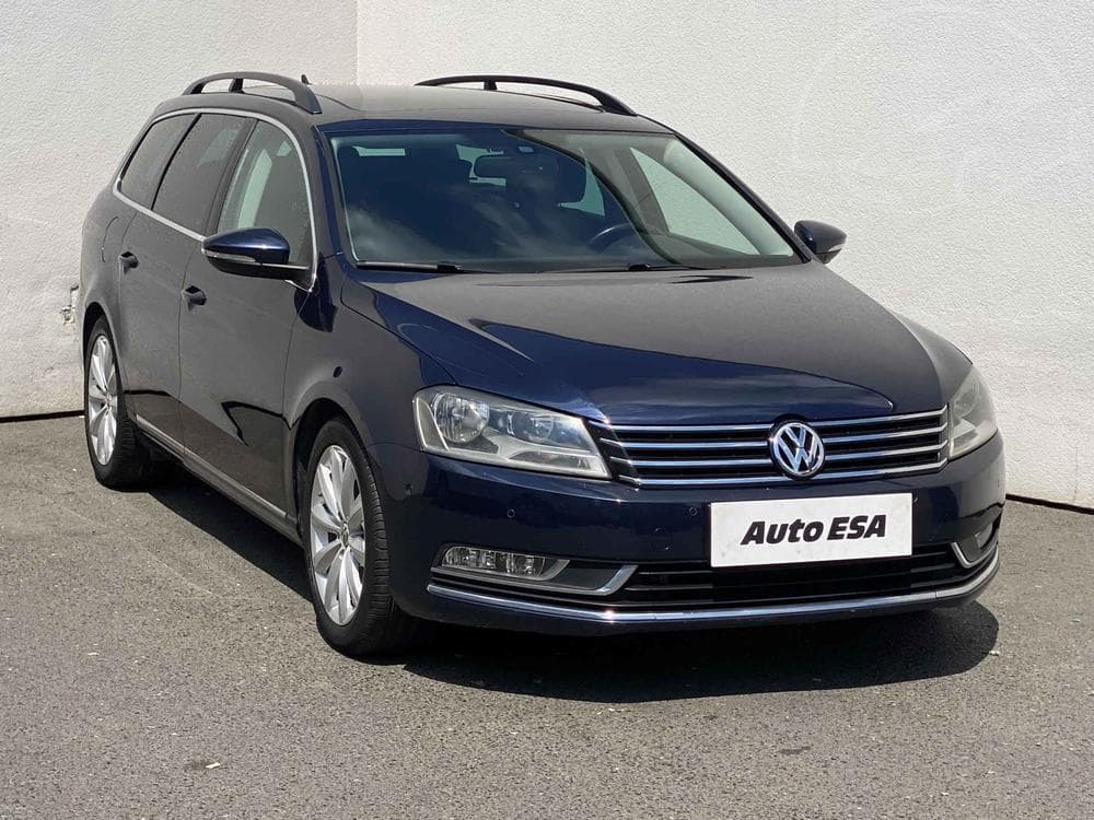 2011 Volkswagen PASSAT