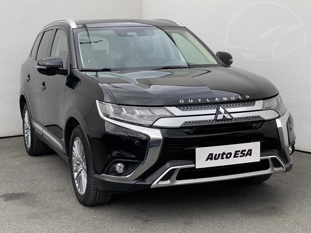 Mitsubishi Outlander 2.0 MIVEC Serv.kniha