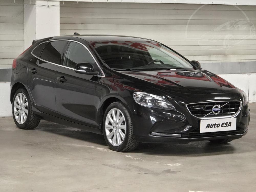 2015 Volvo V40