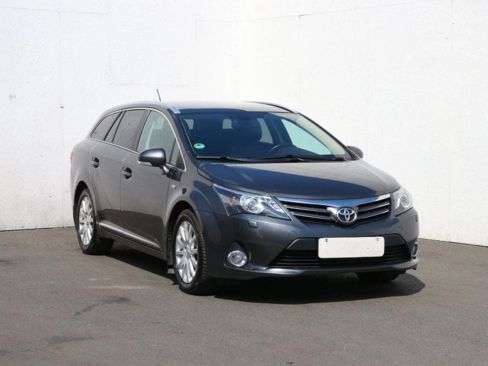 2015 Toyota AVENSIS