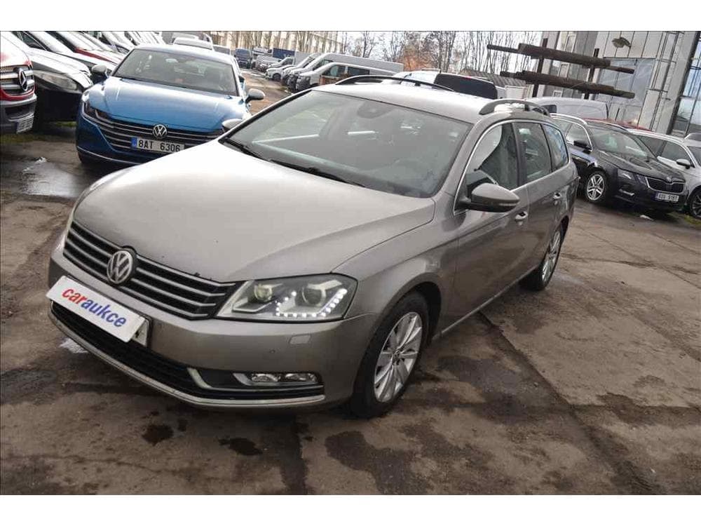 2012 Volkswagen PASSAT