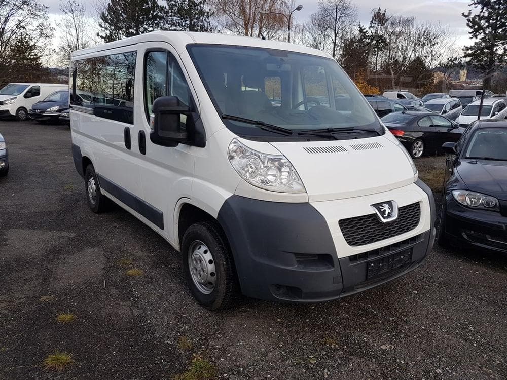 Peugeot Boxer 2.2HDi 9MÍST TAŽNÉ NA 2.500KG