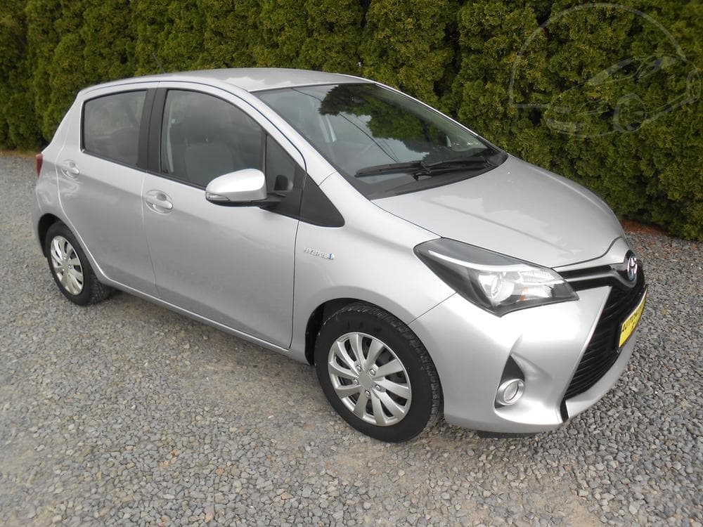 2017 Toyota YARIS