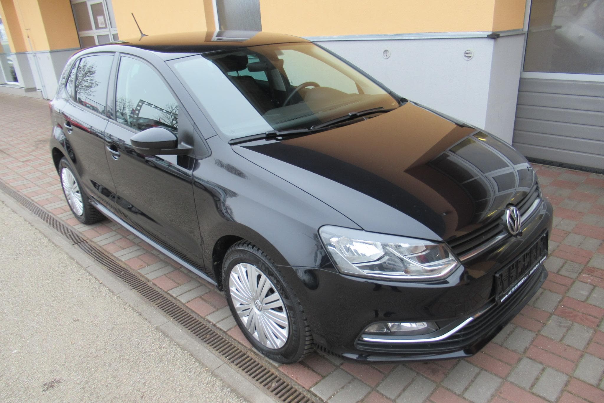 2014 Volkswagen POLO