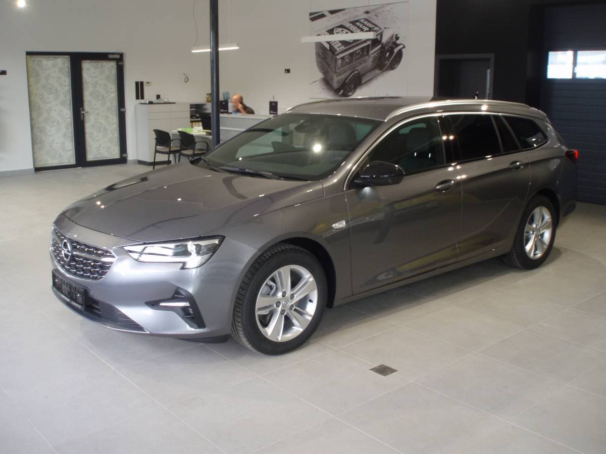 2021 Opel INSIGNIA