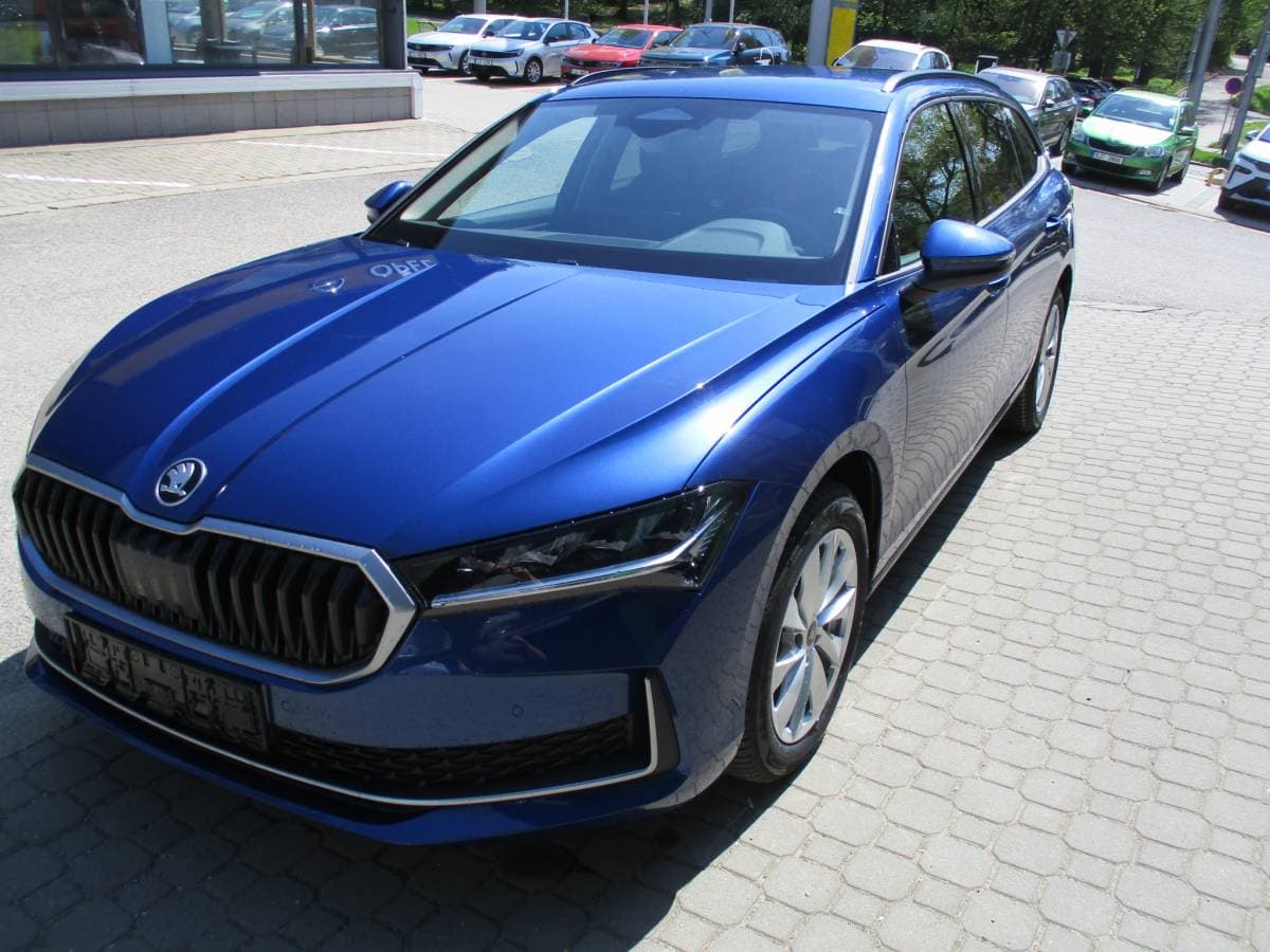 2025 Škoda SUPERB