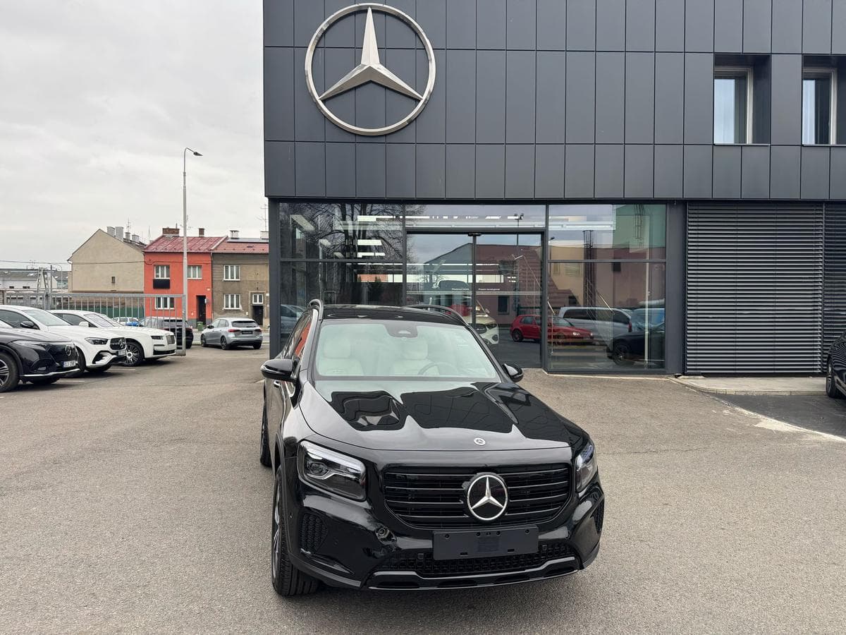 2025 Mercedes-Benz GLB