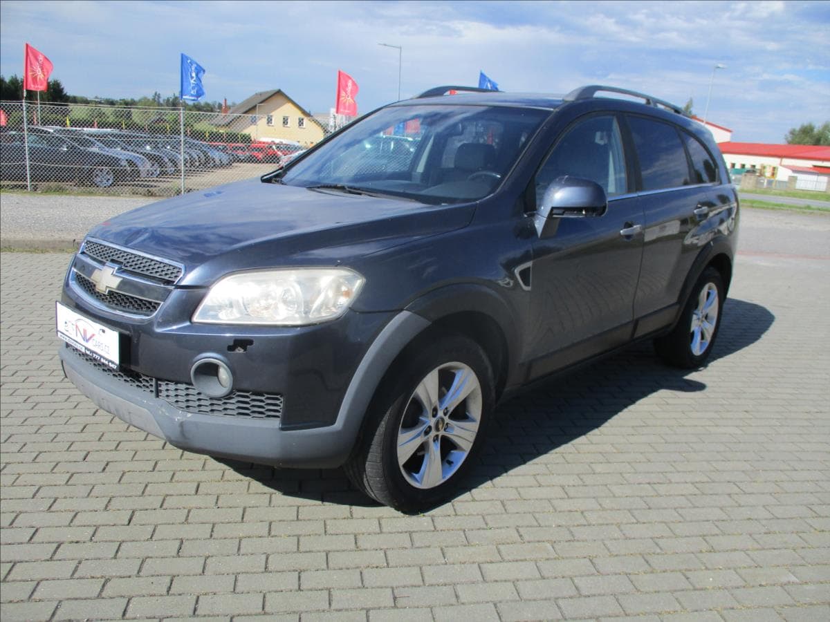 Chevrolet Captiva 2,0 LT medium S 4x4 7mist na o