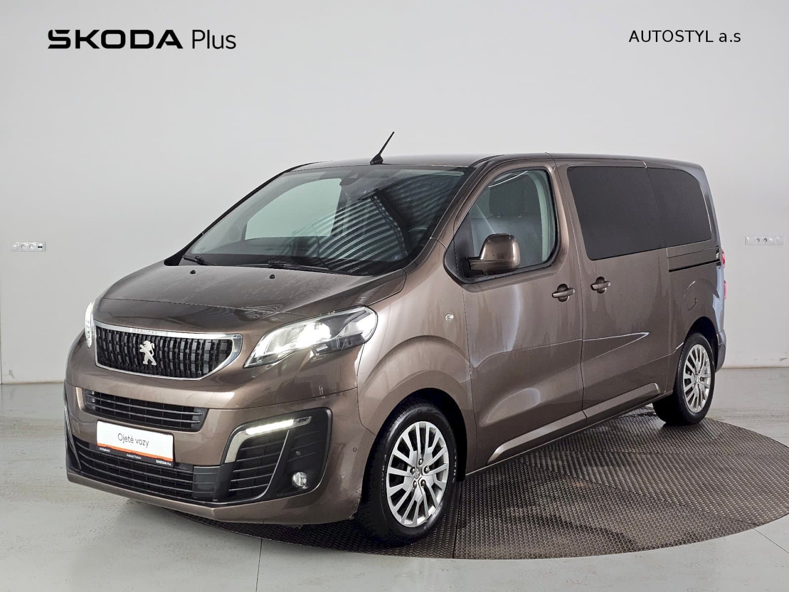 Peugeot TRAVELLER